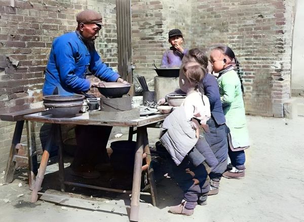 民國(guó)百姓生活(吃穿住行都有啥講究)